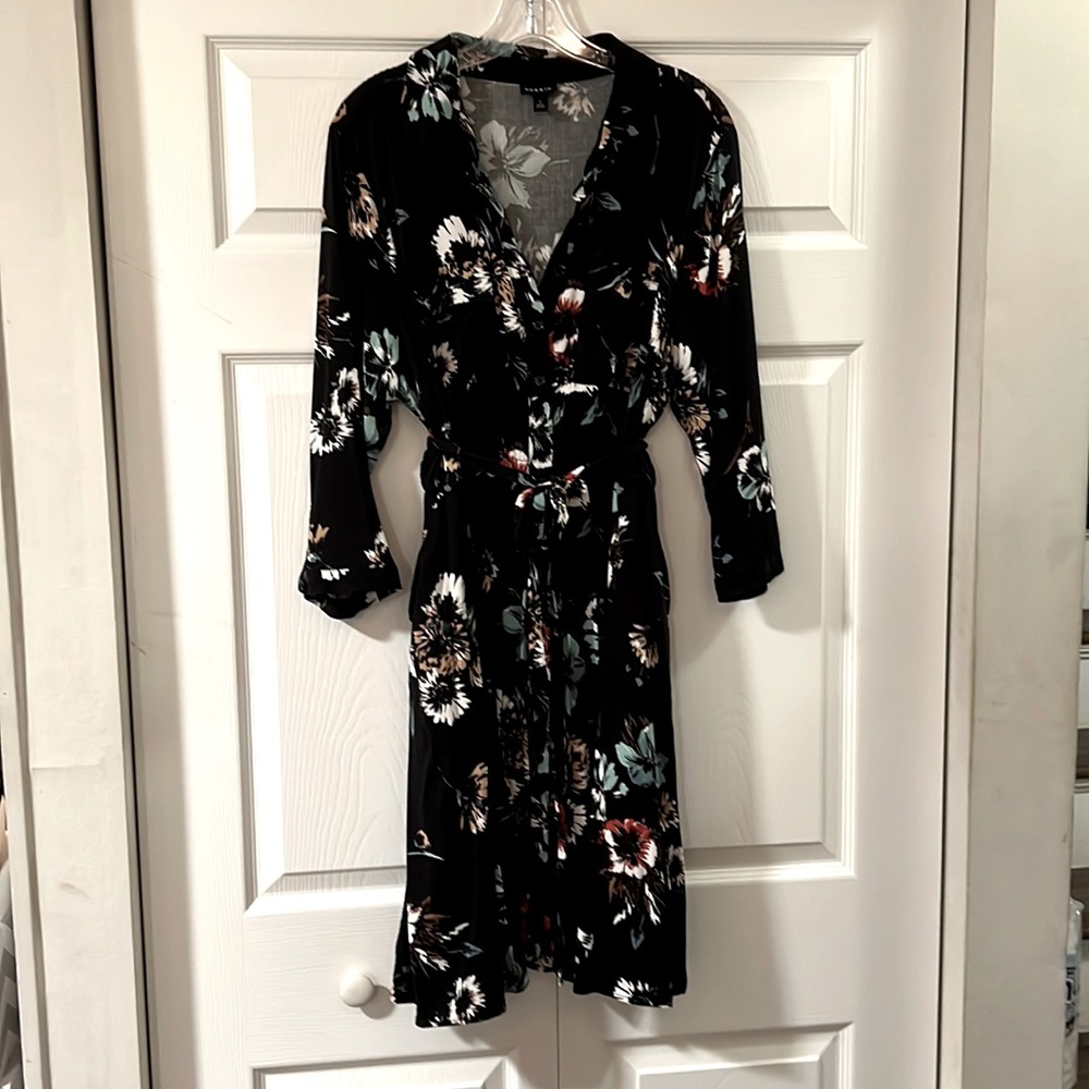 Plus size floral tie front dress